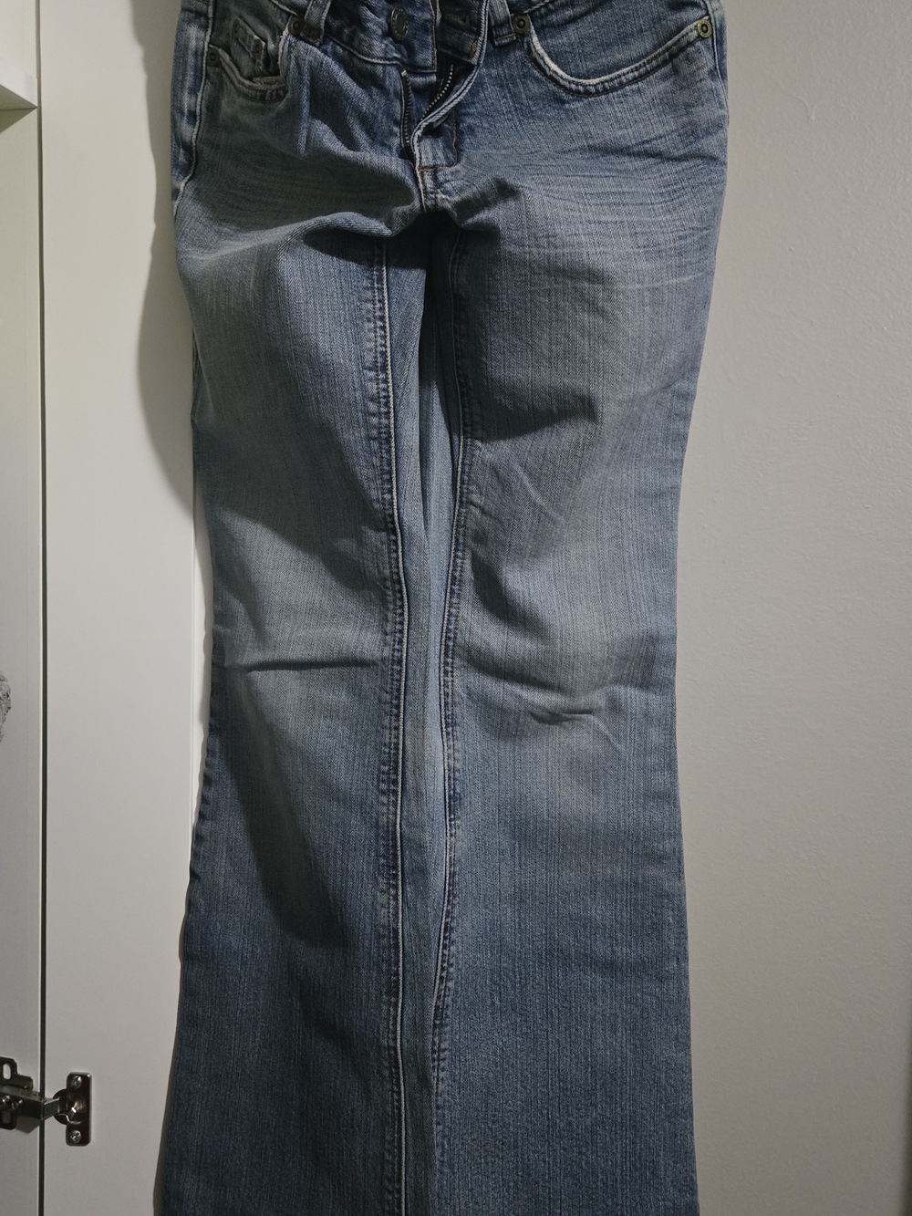 Vintage Express Light Wash Bootcut Jeans - Classic Blue Denim